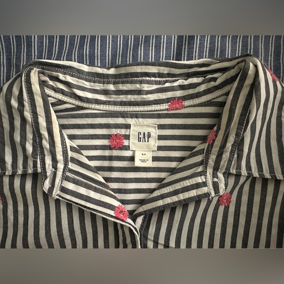 Flowered Blouse from Gap. Good condition, size : S. - Picture 3 of 3